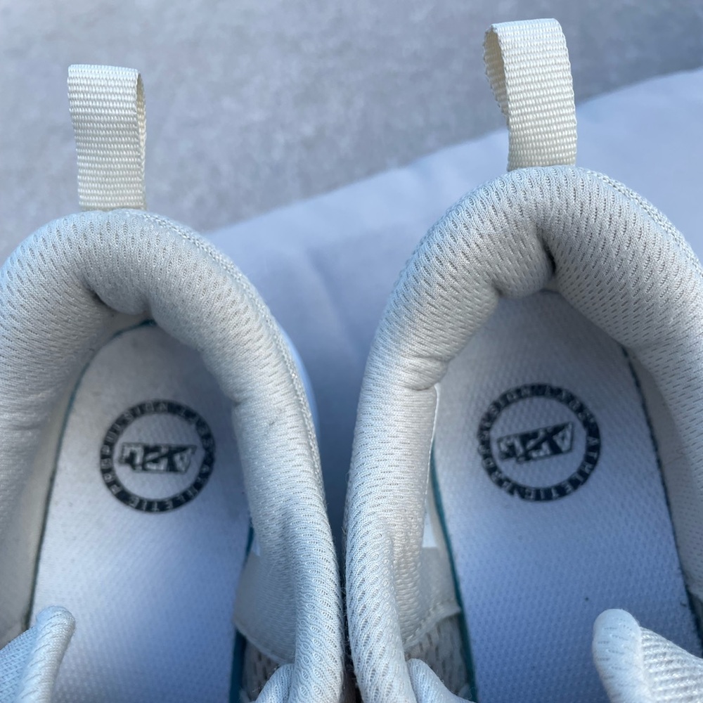 APL - Picture 5 of 14